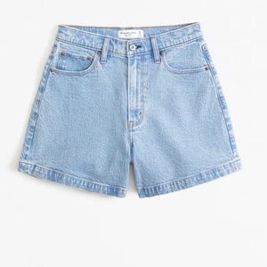 Abercrombie & Fitch The Dad Short High Rise Curve Love; color Light; size 25 (0)